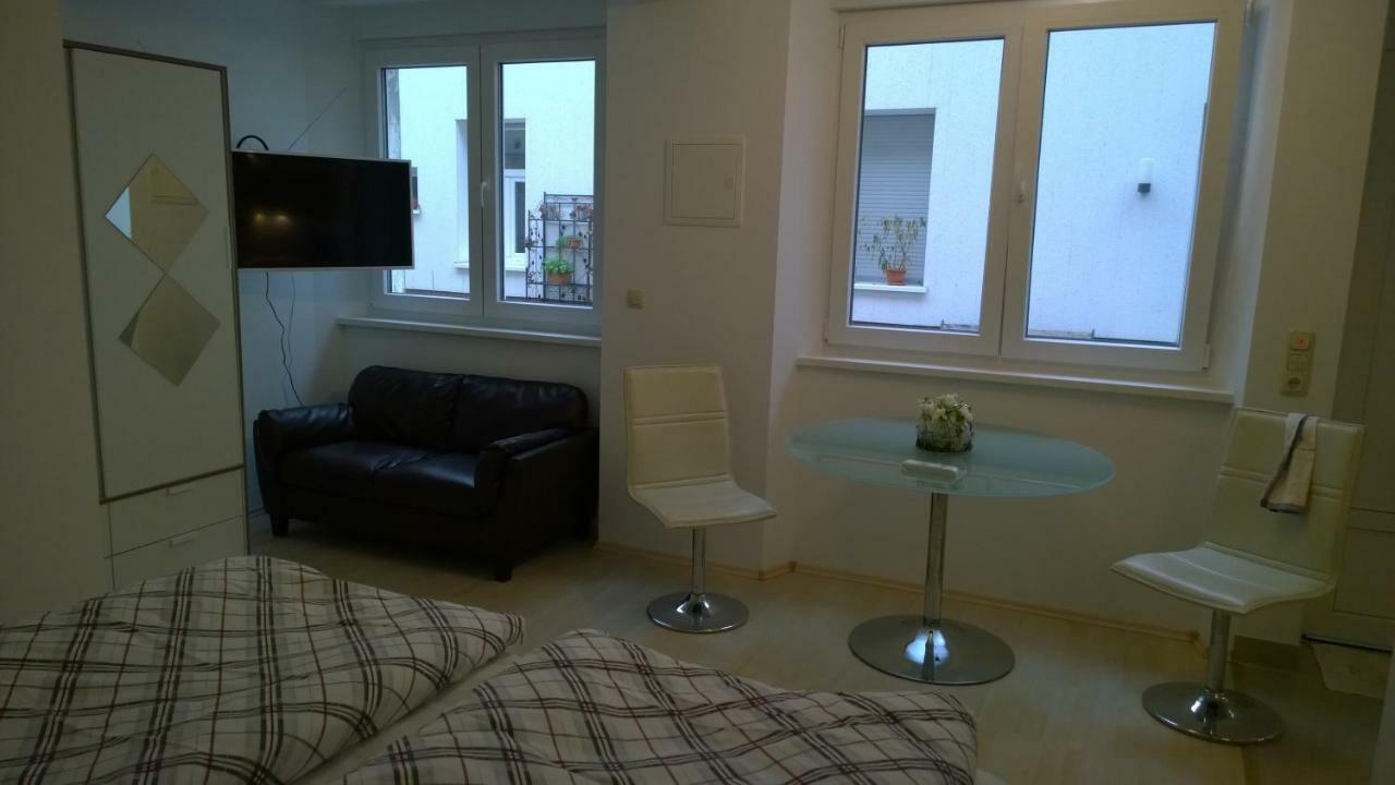 Pensionsappartments Blitz วิสบาเดน ภายนอก รูปภาพ